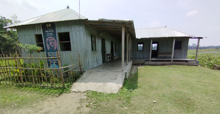 শ্রেণিকক্ষের ফ্যানের আঘাতে চোখ হারালেন শিক্ষিকা