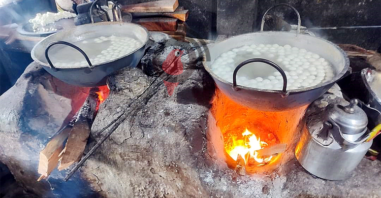 তেঁতুলতলার রসগোল্লা খাননি ফরিদপুরে এমন মানুষ মেলা ভার