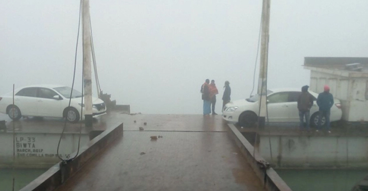 বাংলাবাজার-শিমুলিয়া রুটেও ফেরি চলাচল বন্ধ