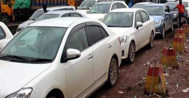 শিমুলিয়ায় ব্যক্তিগত গাড়ি পারাপারে অগ্রাধিকার