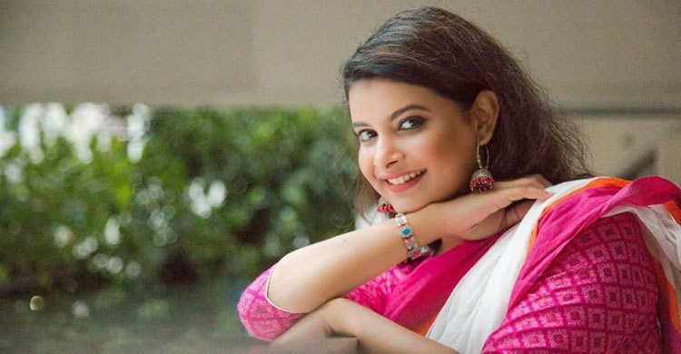 ঈদে শবনম ফারিয়ার চমক