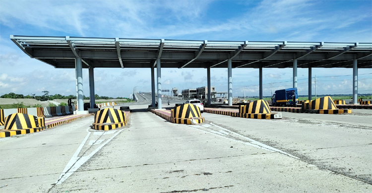 মাওয়া-ভাঙ্গা এক্সপ্রেসওয়ে বগাইল টোলপ্লাজা যেন মৃত্যুফাঁদ