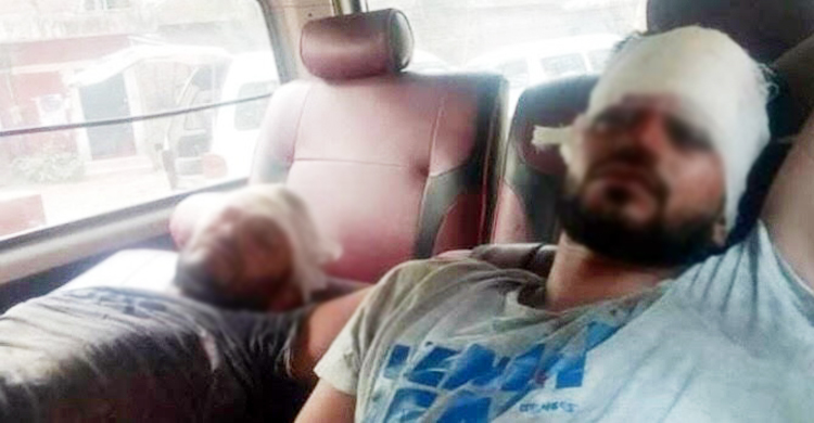 পুলিশে ধরিয়ে দেয়ার অভিযোগে হামলায় আহত ৫