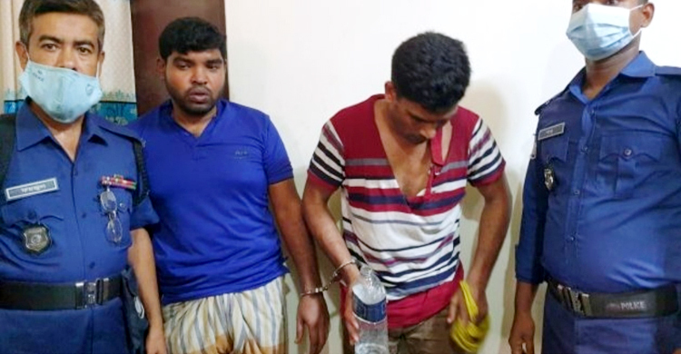 চাঁদাবাজি করার সময় জনতার হাতে দুই ভুয়া ডিবি পুলিশ আটক