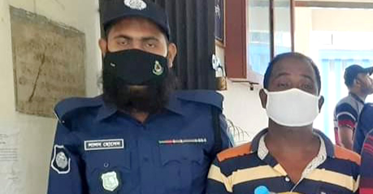 পুত্রবধূকে ধর্ষণের অভিযোগে শ্বশুর গ্রেফতার