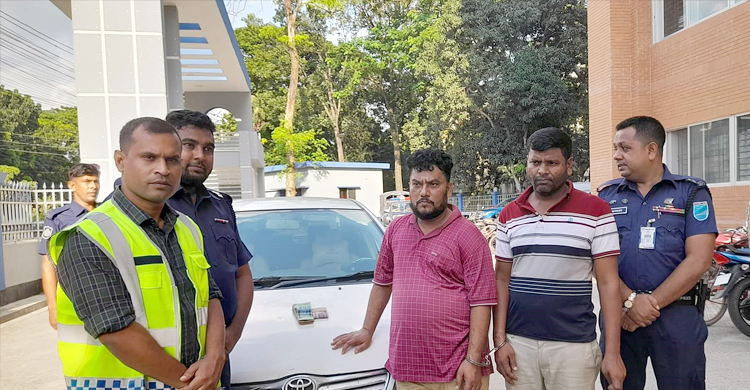 ফরিদপুরে ইজিবাইক চোরচক্রের দুই সদস্য গ্রেফতার