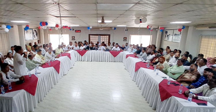 বিআরটিসি বন্ধের দাবিতে আন্দোলনে নামছেন বাসমালিকরা!