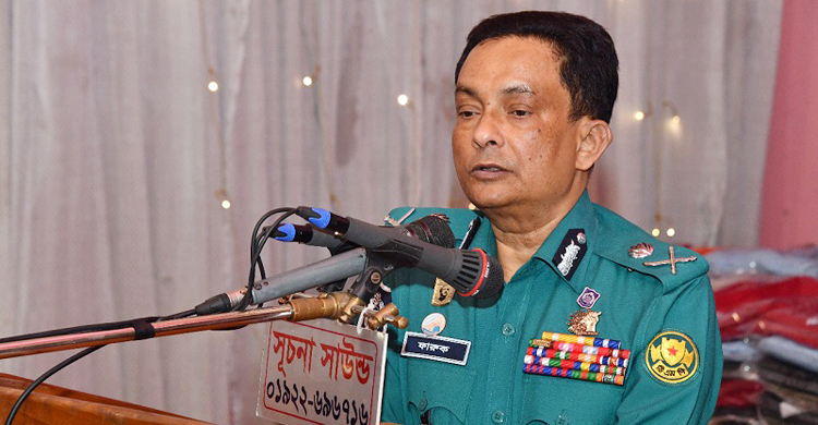 সমাজে শান্তি-শৃঙ্খলা বজায় রাখতে পুলিশকে তথ্য দিয়ে সহযোগিতা করুন