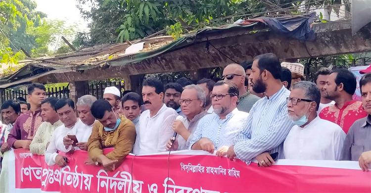কুমিল্লার ঘটনায় সরকারকে দুষছেন রিজভী