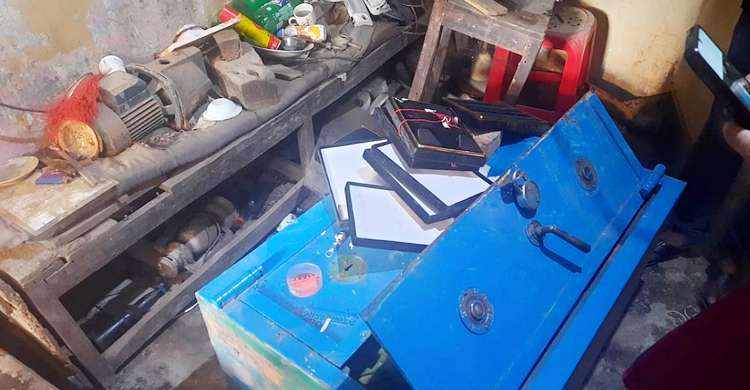 ফের সোনাগাজীর সোনার দোকানে ডাকাতি, আতঙ্কে ব্যবসায়ীরা