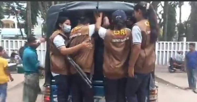 ফেনীতে স্কুল-কলেজ পালিয়ে ঘোরাঘুরি, ২৫ শিক্ষার্থী আটক