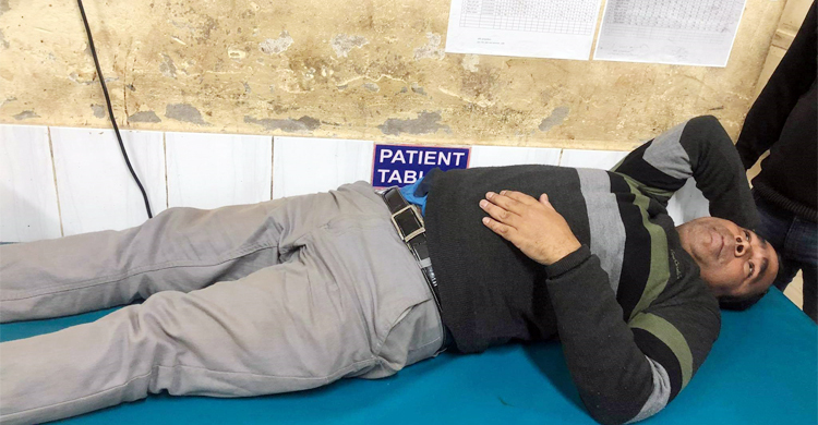 অনিয়মের প্রতিবাদ করায় প্রকৌশলীকে মারধর, ঠিকাদারসহ আটক ৩