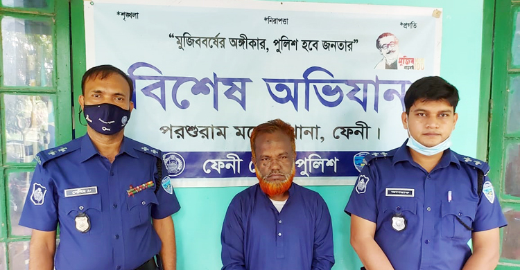 সাত বছর সাজা এড়াতে পালিয়ে ছিলেন দুই যুগ, অবশেষে গ্রেফতার