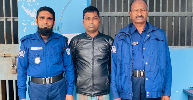 দাগনভূঞায় ইয়াবাসহ মাদক মামলার আসামি গ্রেফতার