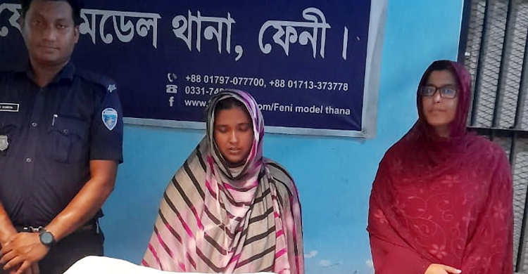 বাথরুমের ওপর লুকানো ছিল দেড় মণ গাঁজা