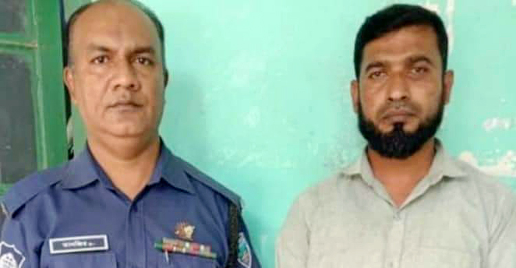 ঘরে ঢুকে গৃহবধূকে ধর্ষণচেষ্টা, গাড়িচালক গ্রেফতার