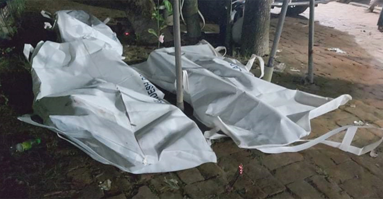 ফেনীতে লরিচাপায় প্রাণ গেলো ৩ শ্রমিকের