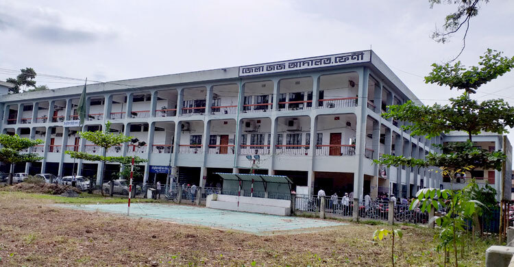ফেনী আদালতে এক ব্যতিক্রম রায় ঘোষণা