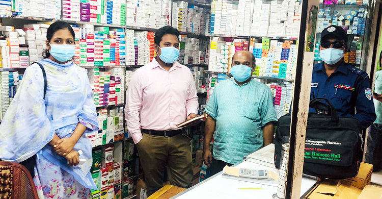 ফার্মেসিতে মিলল বিনামূল্যের সরকারি ওষুধ