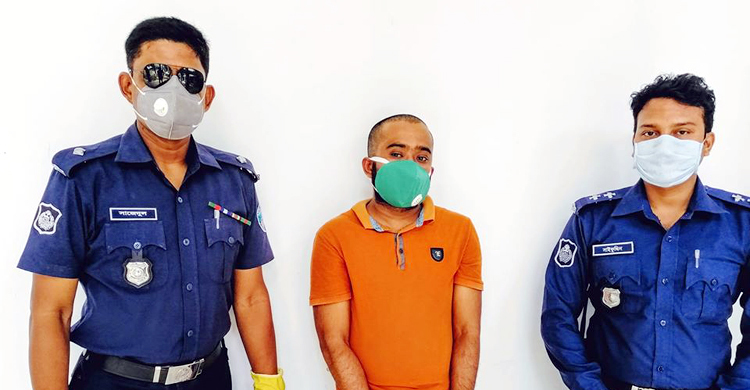 করোনার ছুটিতে বাড়ি গিয়ে স্ত্রীকে কুপিয়ে হত্যা