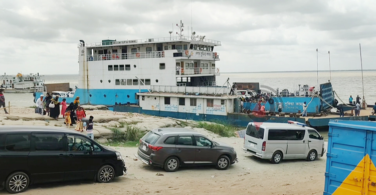 শিমুলিয়া-বাংলাবাজারে যুক্ত হচ্ছে আরও চার ফেরি