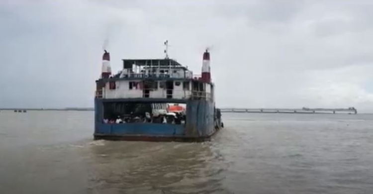 ৯ ঘণ্টা পর শিমুলিয়া-কাঁঠালবাড়ী রুটে ফেরি চলাচল শুরু