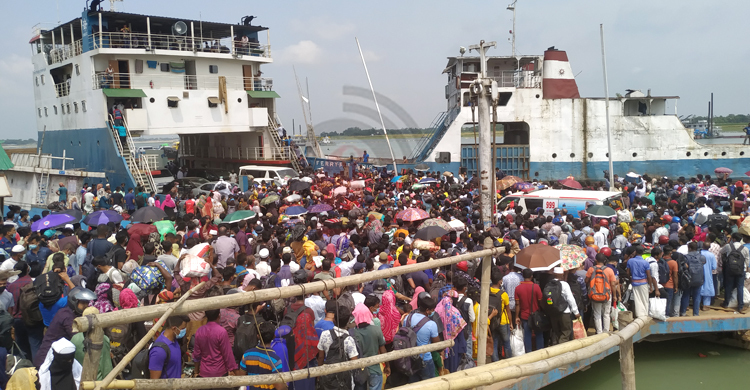 আজও বাংলাবাজারে ঢাকামুখী যাত্রীর চাপ