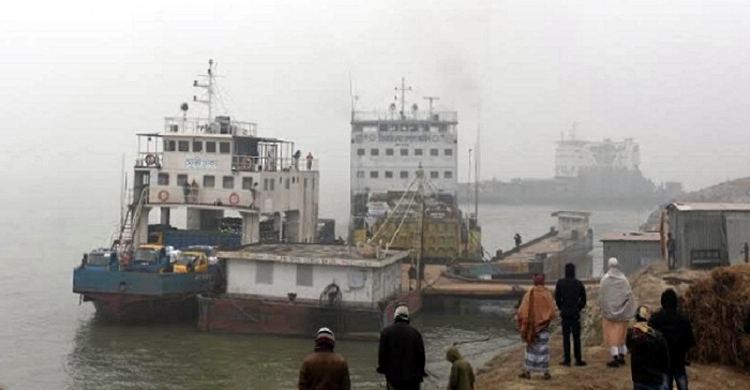 পাটুরিয়া-দৌলতদিয়ায় রাত থেকে ফেরি বন্ধ