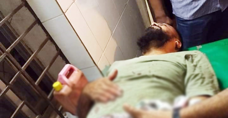 ফরিদপুরে স্বেচ্ছাসেবক লীগ নেতাকে কুপিয়ে জখম