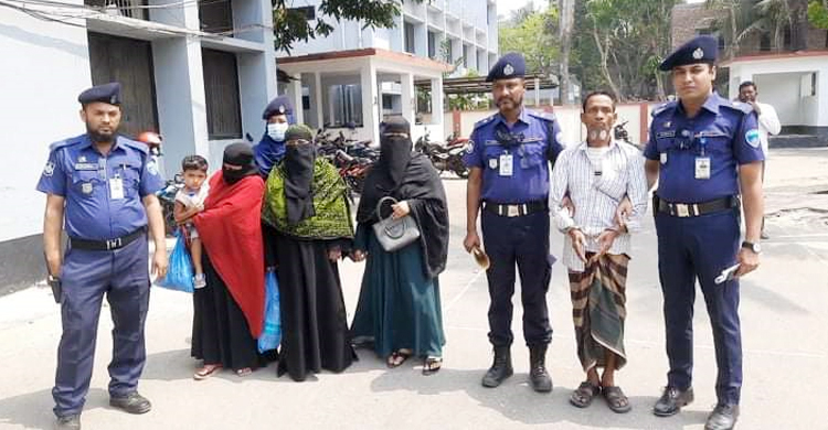 চাঁদপুরে ধর্ষণে অন্তঃসত্ত্বা কিশোরীর গর্ভপাতের অভিযোগে আটক ৪