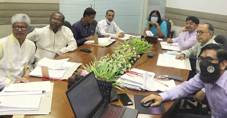 পাবলিক বিশ্ববিদ্যালয়ের কর্মকর্তা-কর্মচারী নিয়োগে অভিন্ন নীতিমালা