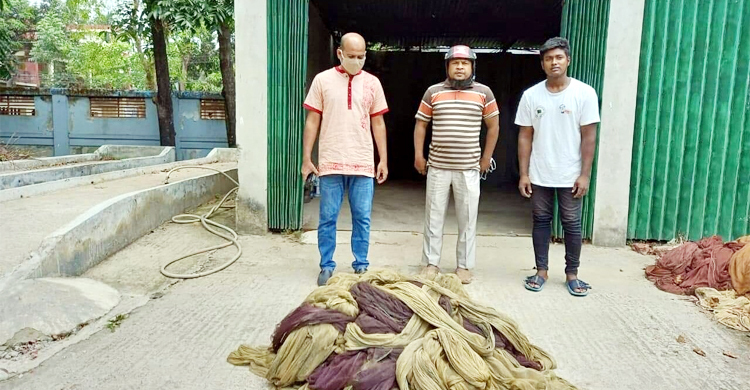 হালদায় দেড় হাজার মিটার নিষিদ্ধ জাল জব্দ