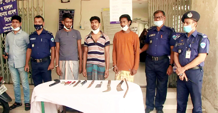 লক্ষ্মীপুরে অস্ত্রসহ গ্রেফতার ৩ যুবক কারাগারে
