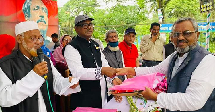 কাদের মির্জার সম্মাননায় আপ্লুত শহীদ বীর মুক্তিযোদ্ধার স্বজনরা