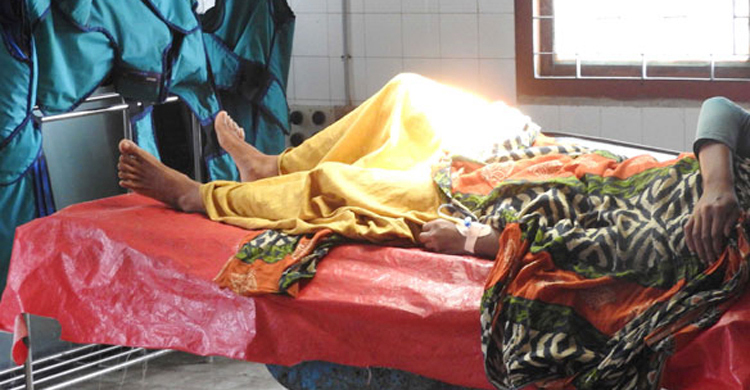 প্রেমিকের সঙ্গে হোটেলে গিয়ে ধর্ষণের শিকার, আত্মহত্যার চেষ্টা