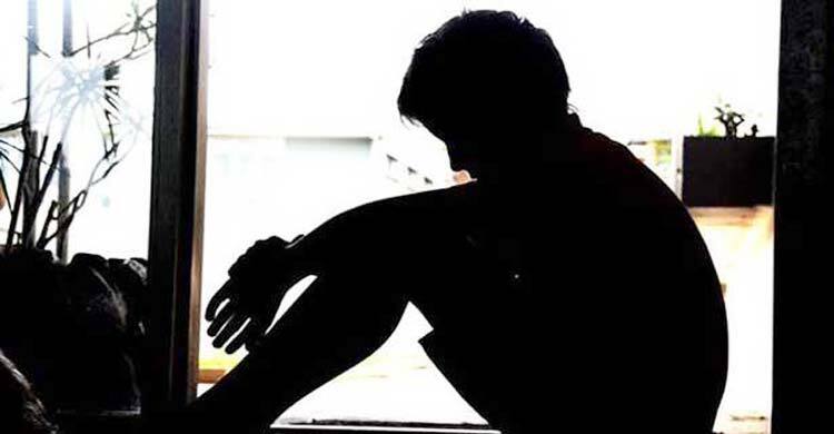 ৭ জন মিলে কিশোরকে বলাৎকার