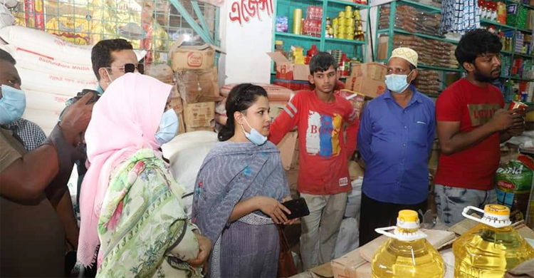 আলু-পেঁয়াজের বাজারে অভিযান, ৪ লাখ টাকা জরিমানা