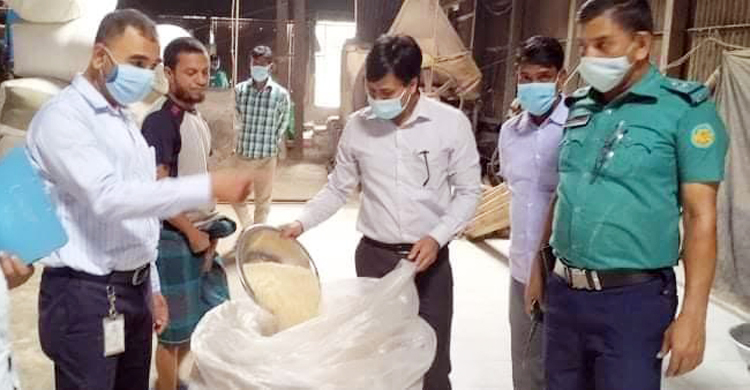পণ্য বিক্রিতে অনিয়ম : ১৫৯ প্রতিষ্ঠানকে সাড়ে ৫ লাখ টাকা জরিমানা