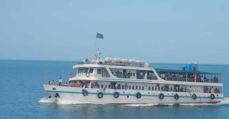 সেন্টমার্টিনগামী ৮ জাহাজকে ২ লাখ টাকা জরিমানা