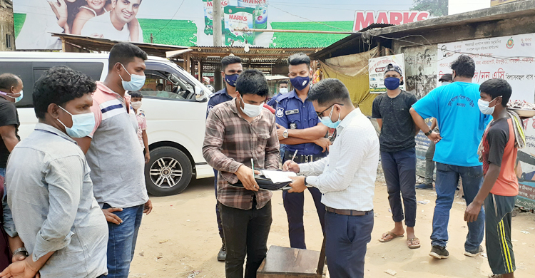 নিষেধাজ্ঞা অমান্য করে যাত্রী পরিবহন, তিন চালককে জরিমানা