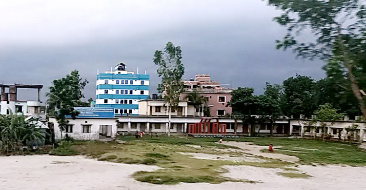 স্কুলের বিদ্যুৎ সংযোগ বাড়িতে ব্যবহার, প্রধান শিক্ষককে জরিমানা