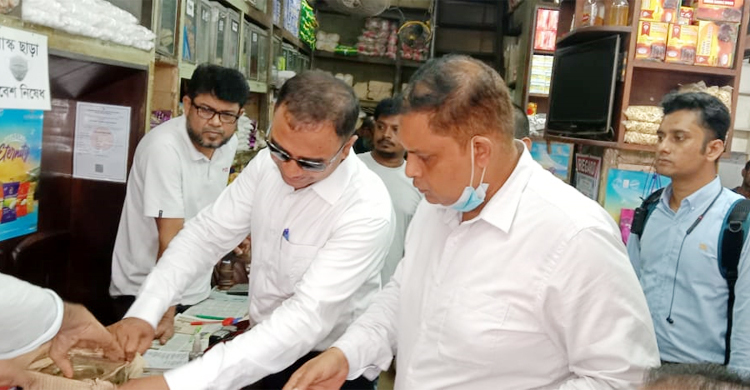 খাদ্যপণ্য তৈরিতে কাপড়ের রং, দুই প্রতিষ্ঠানকে জরিমানা