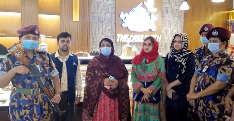 রাজধানীতে দুই প্রতিষ্ঠানকে দুই লাখ টাকা জরিমানা