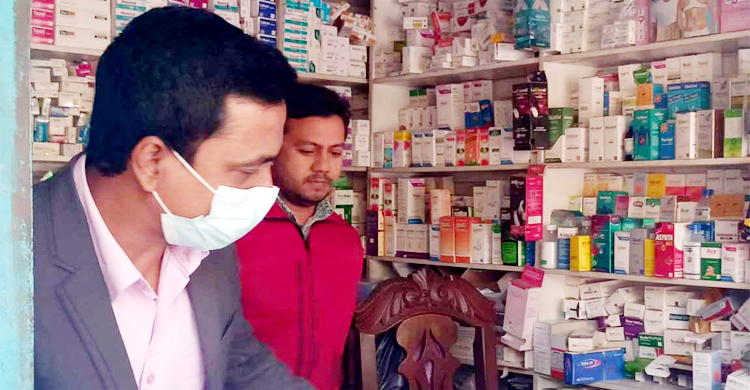 মেয়াদোত্তীর্ণ ওষুধ বিক্রি, বগুড়ায় চার ফার্মেসিকে জরিমানা