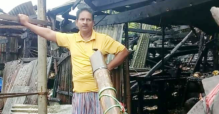 মোরেলগঞ্জে আগুনে ৭ দোকান পুড়ে ছাই