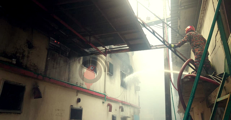 ফেনীর স্টার লাইন ফুড কারখানায় ভয়াবহ আগুন