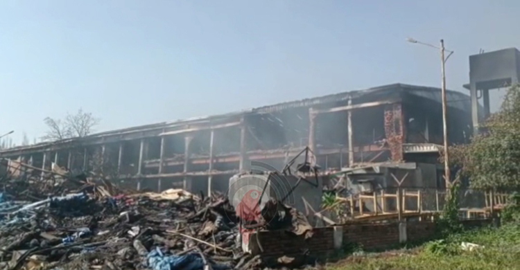 ৫৩ ঘণ্টা পর নিভলো লাগেজ কারখানার আগুন, ক্ষতি ‘দেড়শ কোটি’