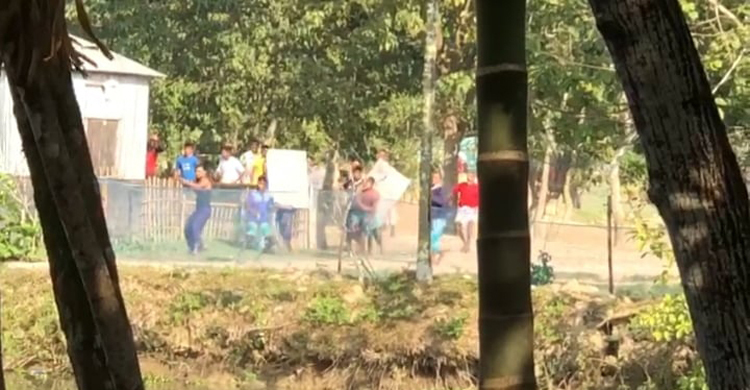 সুনামগঞ্জের দুই পক্ষের সংঘর্ষে গুলিবিদ্ধ ৮, আটক ১২