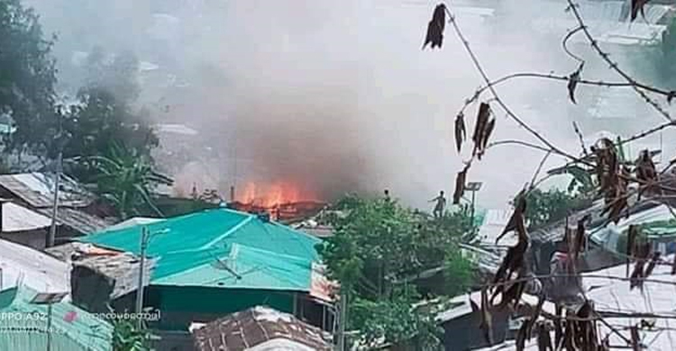 বালুখালী রোহিঙ্গা ক্যাম্পে ফের আগুন, দমকলকর্মীদের ওপর হামলা