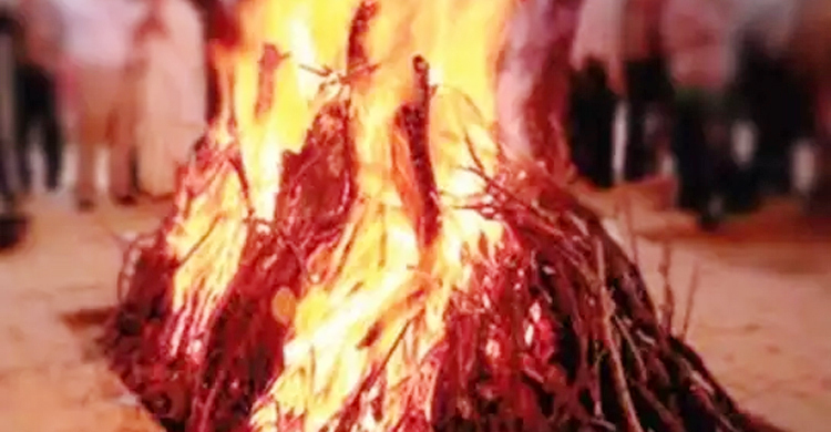 দাদার শেষকৃত্যে গিয়ে মারা গেলেন নাতিও